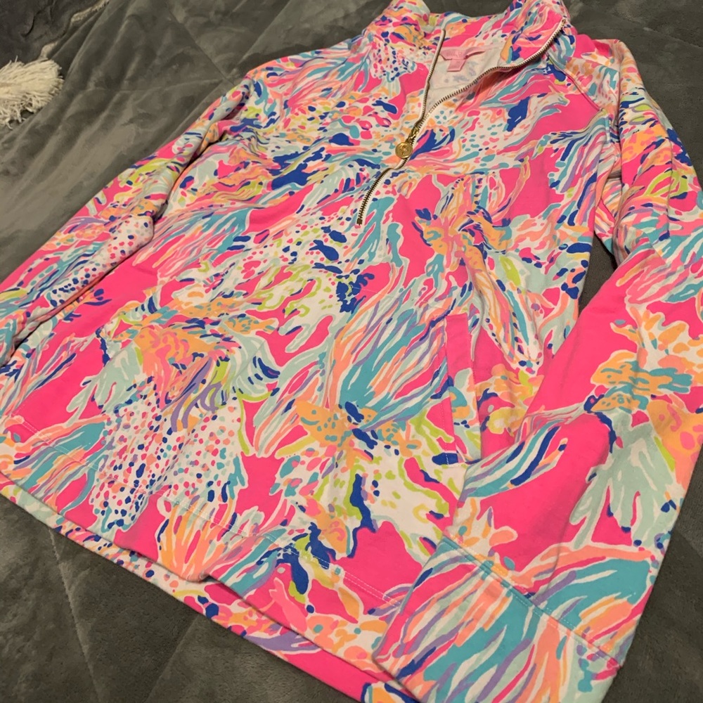 Women’s Lilly Pulitzer pullover M